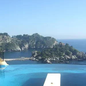 villa-suk.taorminaitalyhotels.com/